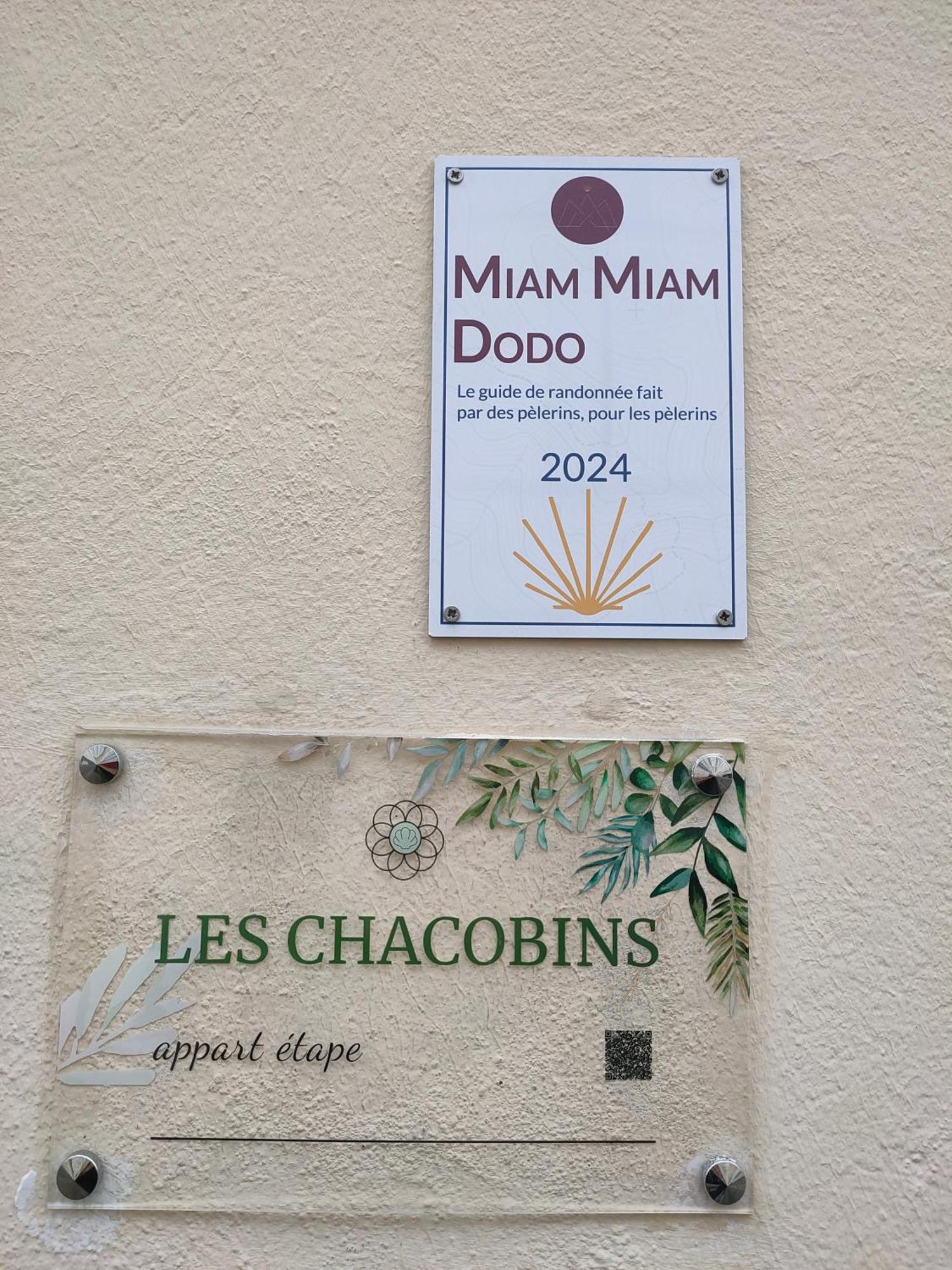 "Les Chacobins" - Appart'Etape Avec Garage Velos لا ريول الغرفة الصورة
